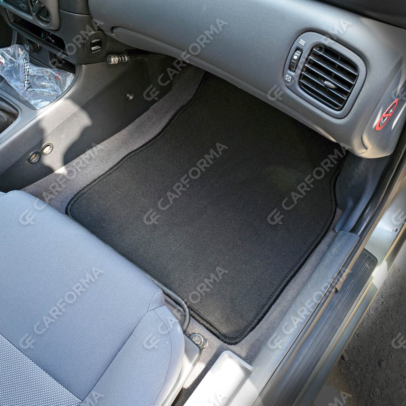 Ворсовые коврики на Nissan Almera 2 (N16) 2000&nbsp;-&nbsp;2006 в Кирове