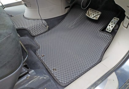 Коврики на Mitsubishi Grandis 2003 - 2009 в Кирове