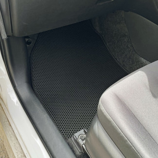 EVA коврики на Toyota Yaris IV 2019 - 2025 в Кирове