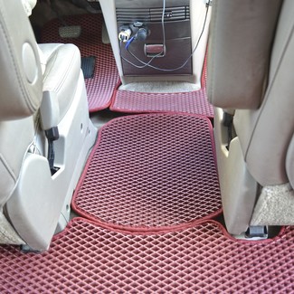 Коврики на Toyota Sienna II 2003 - 2010 в Кирове