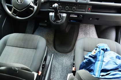 Коврики на Volkswagen Caravelle (T6) 2015 - 2019 в Кирове