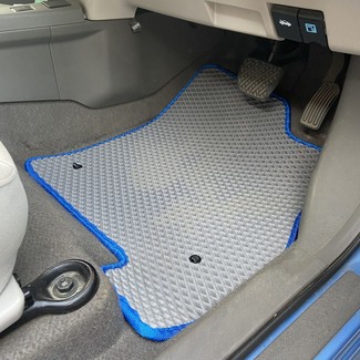 Коврики на Nissan Leaf (ZE0) 2009 - 2012 в Кирове