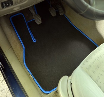 Коврики на Renault Scenic II 2003 - 2010 в Кирове