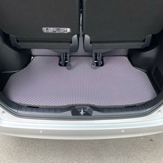 Коврики на Toyota Voxy (R80) 2014 - 2021 в Кирове