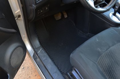 Коврики на Nissan X-Trail II 2007 - 2015 в Кирове