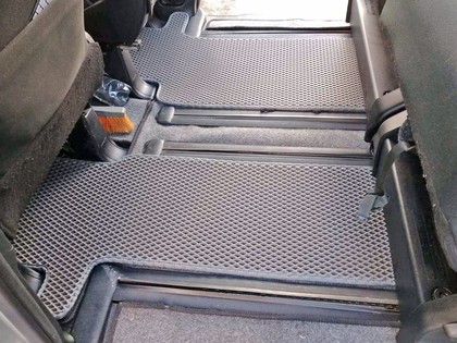 Коврики на Toyota Voxy (R80) 2014 - 2021 в Кирове