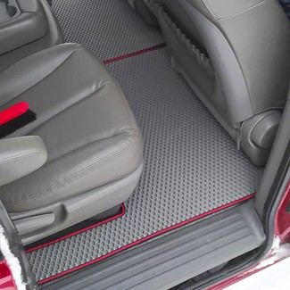 Коврики на KIA Carnival II 2006 - 2014 в Кирове