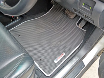 Коврики на Toyota Harrier II 2003 - 2013 в Кирове