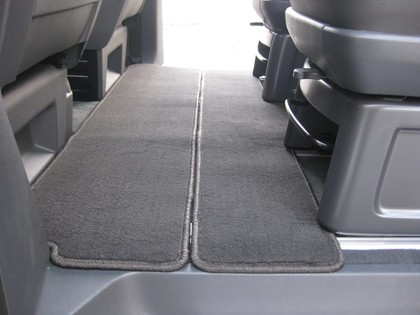 Коврики на Volkswagen Multivan (T5) 2003 - 2015 в Кирове