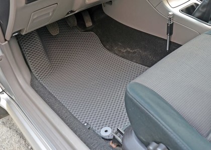 Ворсовые коврики на Subaru Forester II 2002 - 2008 в Кирове