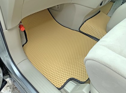 Ворсовые коврики на Toyota Estima III 2006 - 2019 в Кирове