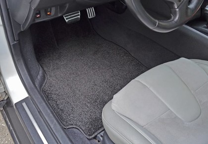 Коврики на Nissan GT-R 2007 - 2025 в Кирове