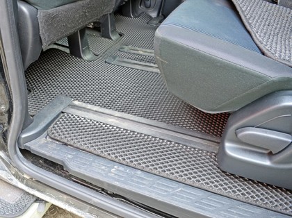 Коврики на Toyota Voxy (R80) 2014 - 2021 в Кирове