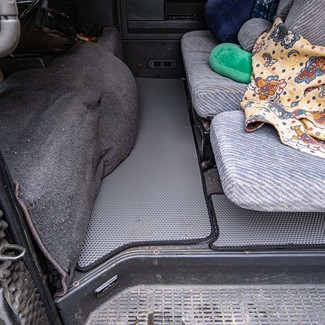 Коврики на Mitsubishi Delica 3 1986 - 1999 в Кирове