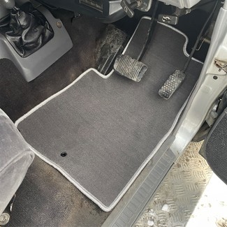 Коврики на Toyota Land Cruiser 70 2006 - 2025 в Кирове
