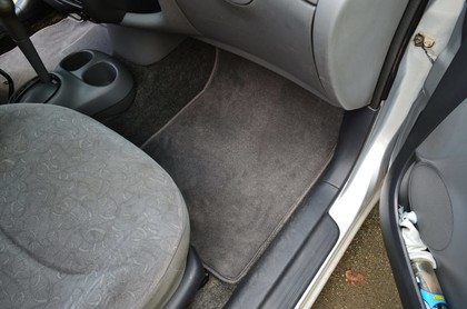 Коврики на Toyota Yaris I 1999 - 2005 в Кирове