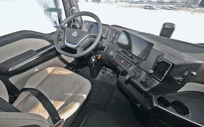 Коврики на Howo Sinotruk Sitrak C7H MAX 2023 - 2025 в Кирове