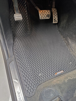 Ворсовые коврики на Jeep Grand Cherokee (WK2) 2010 - 2022 в Кирове Ворсовые коврики на Jeep Grand Cherokee (WK2) 2010 - 2022 в Кирове