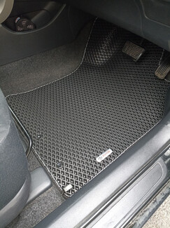 Коврики на Toyota Corolla Fielder (E14) 2006&nbsp;-&nbsp;2012 в Кирове