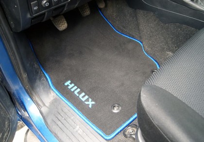 Коврики на Toyota Hilux VII 2008 - 2015 в Кирове