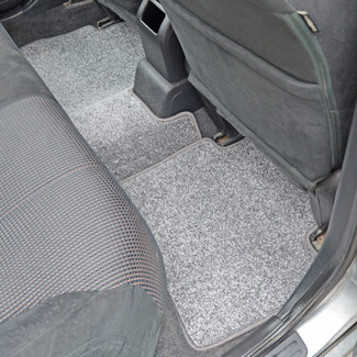 Ворсовые коврики на Nissan Tiida (C11) 2004 - 2014 в Кирове