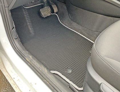 Коврики на Audi A1 (8X) 2010 - 2019 в Кирове