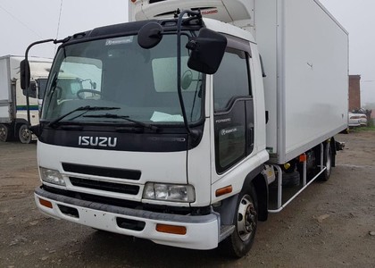 Коврики на Isuzu Forward IV узкая кабина 1994 - 2009 в Кирове