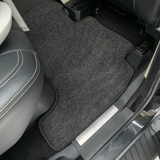 Коврики на Land Rover Range Rover Sport I 2005 - 2013 в Кирове