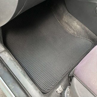 Коврики на Toyota Allex 2001 - 2006 в Кирове