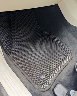 Коврики на Volvo V40 II 2012 - 2020 в Кирове