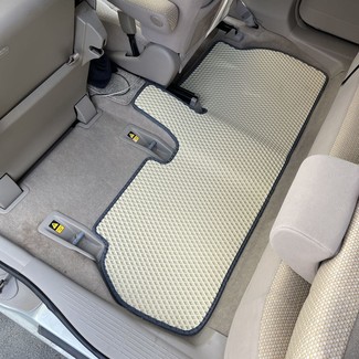 Коврики на Toyota Raum II 2003 - 2011 в Кирове