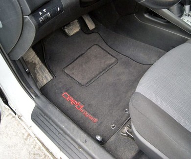 Коврики на KIA Ceed I 2007 - 2012 в Кирове