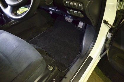 Коврики на Nissan Leaf (AZE0) 2012 - 2017 в Кирове
