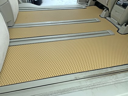 Ворсовые коврики на Toyota Estima III 2006 - 2019 в Кирове