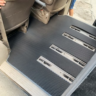 Коврики на Dodge Caravan (RG) 2000 - 2007 в Кирове