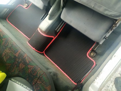 Коврики на Nissan Micra (K11) 1992 - 2003 в Кирове
