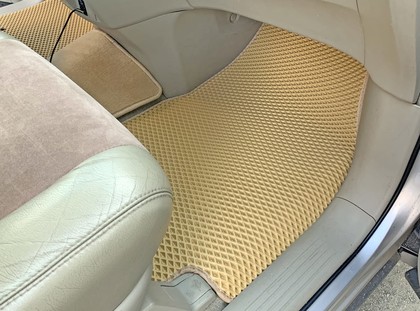 Коврики на Toyota Previa (XR30, XR40) 2000 - 2007 в Кирове