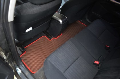 Коврики на Toyota Auris I 2006 - 2012 в Кирове
