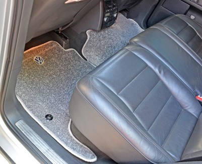 Коврики на Volkswagen Touareg I 2002 - 2010 в Кирове