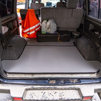 Коврики на Mitsubishi Delica 3 1986 - 1999 в Кирове