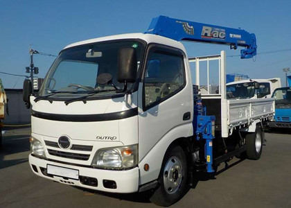 Коврики на Hino 300 I узкая кабина 1999 - 2015 в Кирове