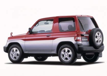 Коврики на Mitsubishi Pajero iO 1998 - 2007 в Кирове