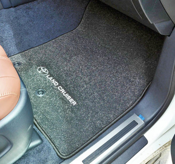 Коврики на Toyota Land Cruiser 200 2007 - 2021 в Кирове