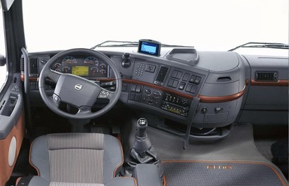 Коврики на Volvo FH II (FH12, FH13, FH16) 2001 - 2012 в Кирове