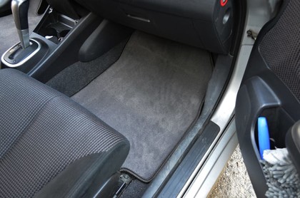 Ворсовые коврики на Nissan Tiida (C11) 2004 - 2014 в Кирове