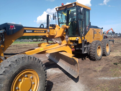 Коврики на Спецтехника Автогрейдер SANY STG230C 8 AWD  в Кирове