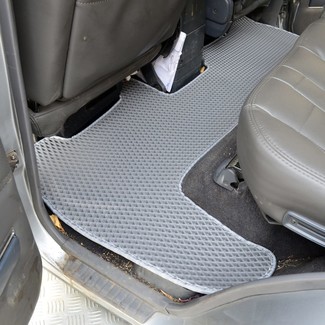 Коврики на Toyota Land Cruiser 70 2006 - 2025 в Кирове
