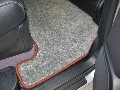 Коврики на Toyota Land Cruiser 200 2007 - 2021 в Кирове