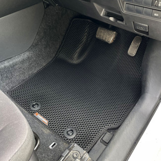 EVA коврики на Toyota Yaris IV 2019 - 2025 в Кирове