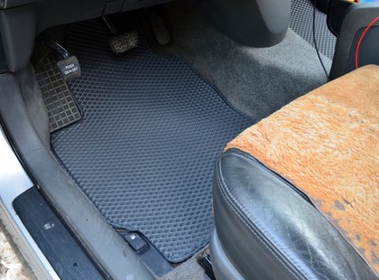 Ворсовые коврики на Toyota Prius (20) 2004 - 2009 в Кирове
